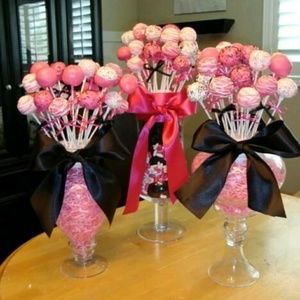 Meet your Posher, Roubina